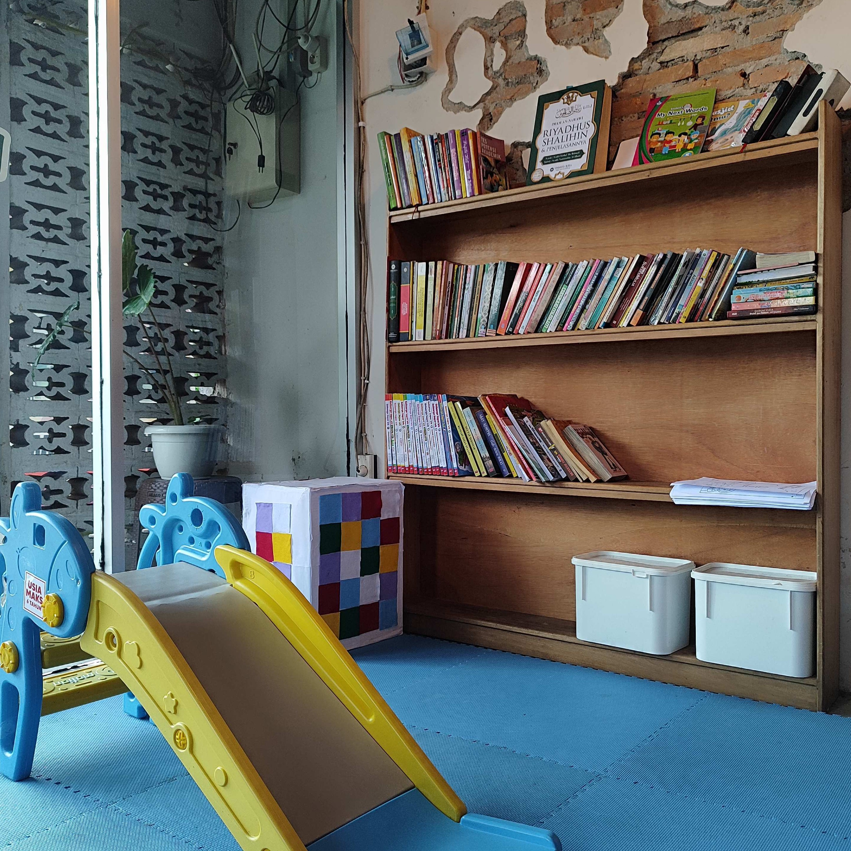 Mini Library
